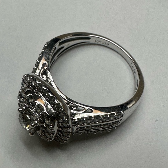 70 Diamond Engagement Ring - Picture 6 of 7